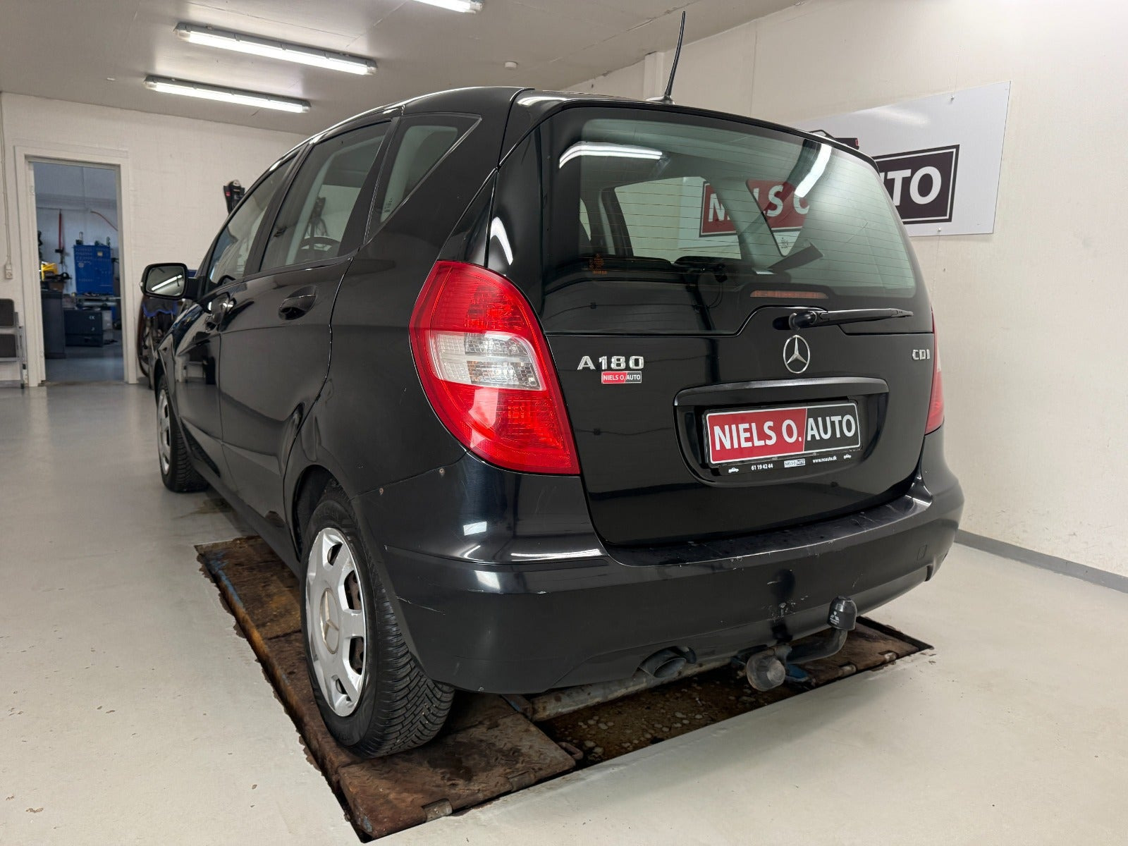 Sort Mercedes A180 fra 2009
