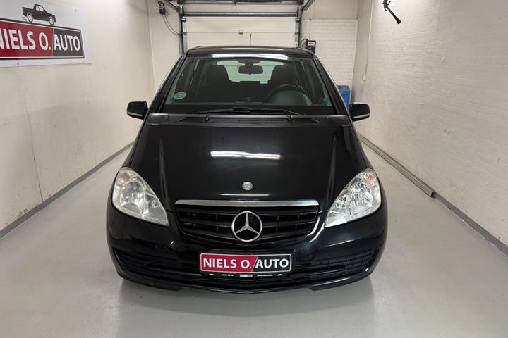 Sort Mercedes A180 fra 2009