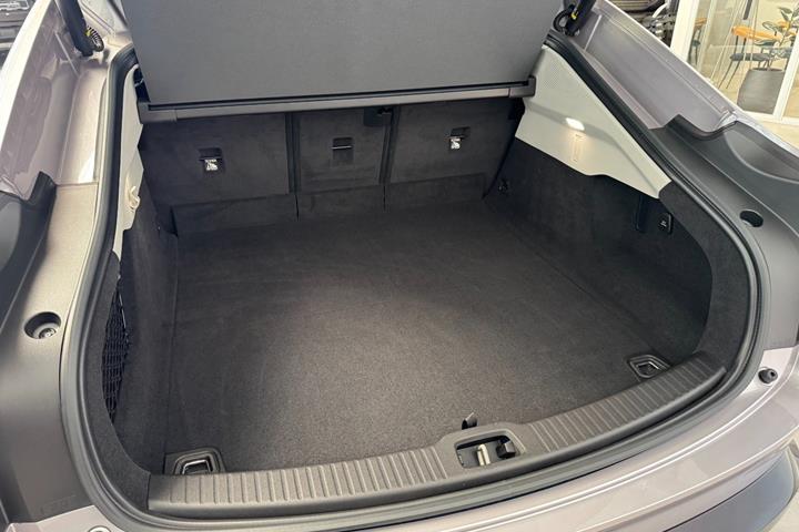 Orange Volvo ES90 fra 2026