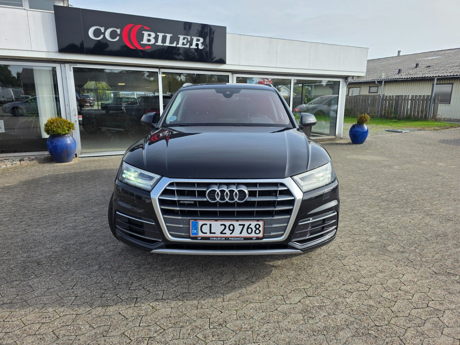 Sort Audi Q5 fra 2017