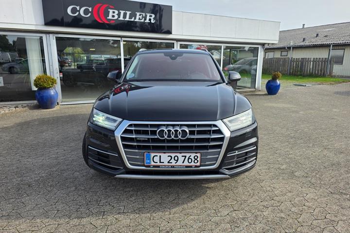 Sort Audi Q5 fra 2017