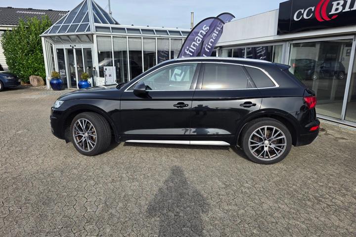 Sort Audi Q5 fra 2017