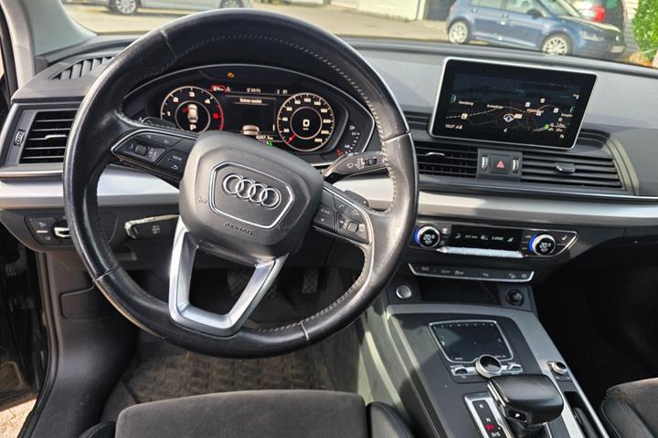 Sort Audi Q5 fra 2017