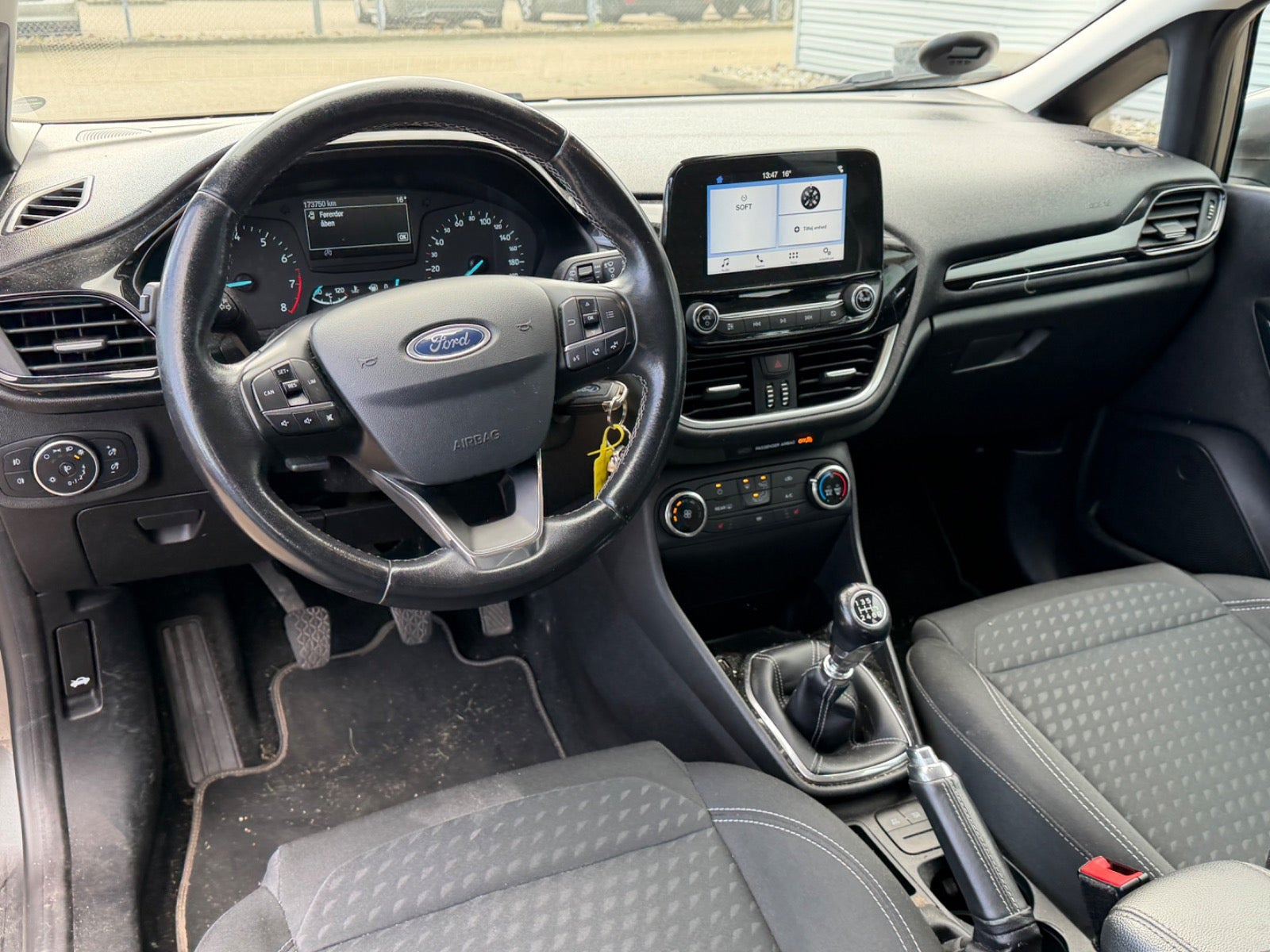 Grå Ford Fiesta fra 2018
