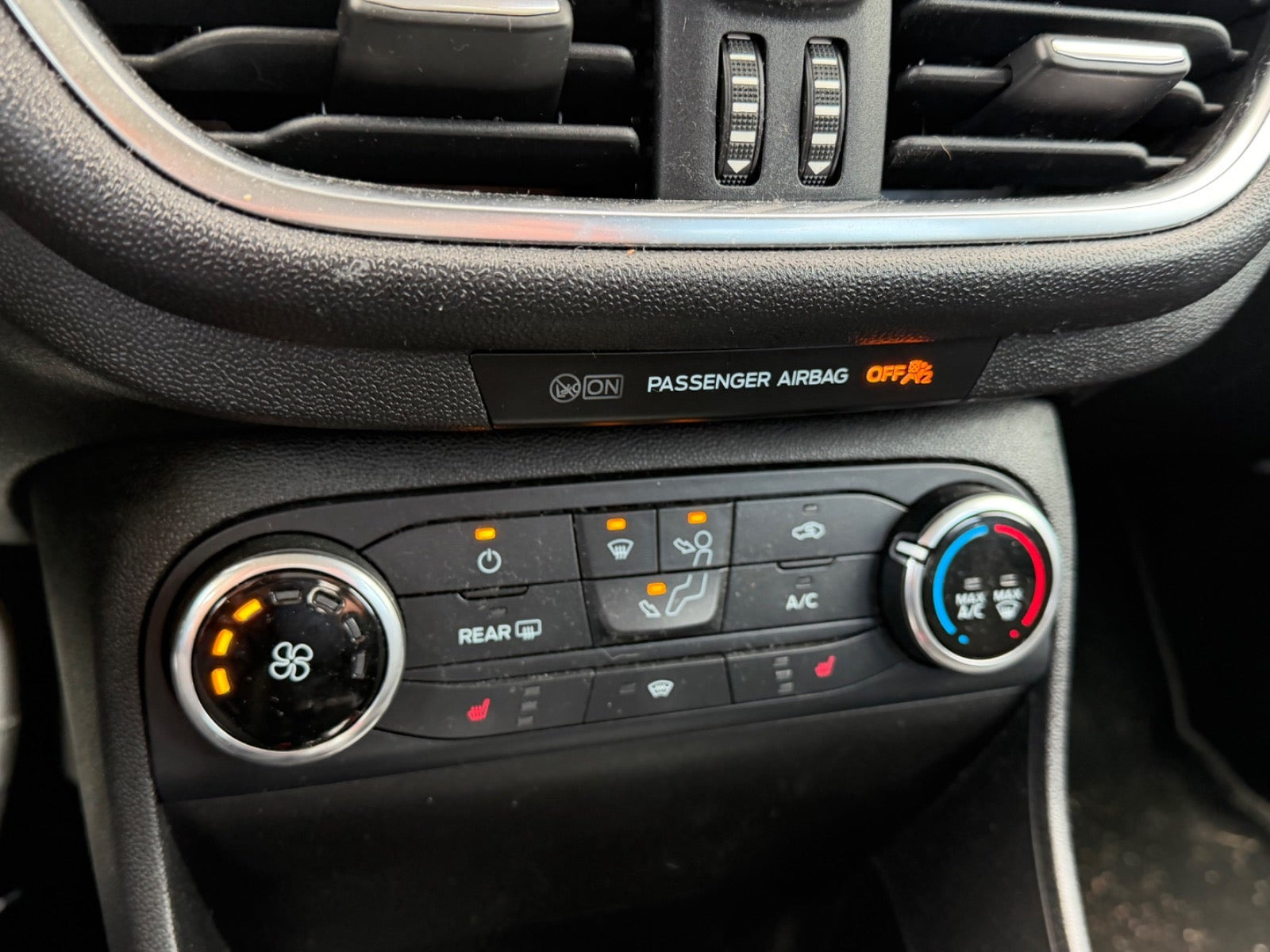 Grå Ford Fiesta fra 2018