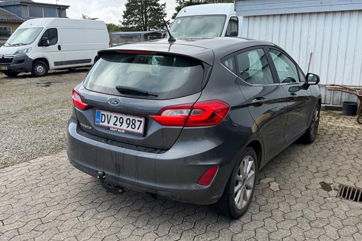 Grå Ford Fiesta fra 2018