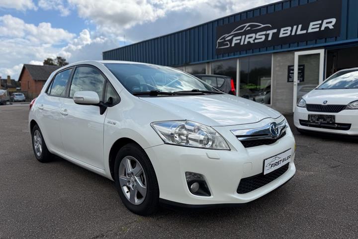 undefined Toyota Auris fra 2010 set udefra