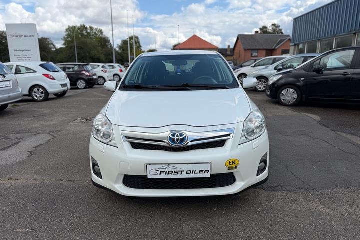undefined Toyota Auris fra 2010