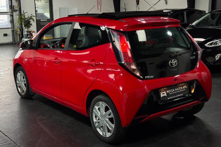 undefined Toyota Aygo fra 2015