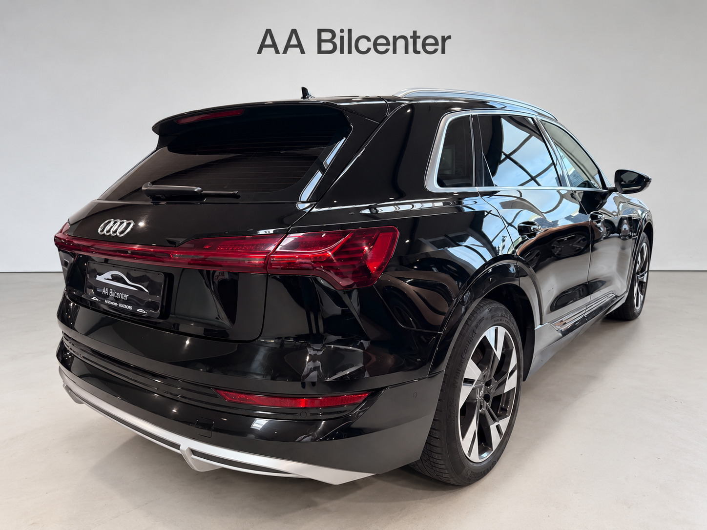 Sort Audi e-tron fra 2023