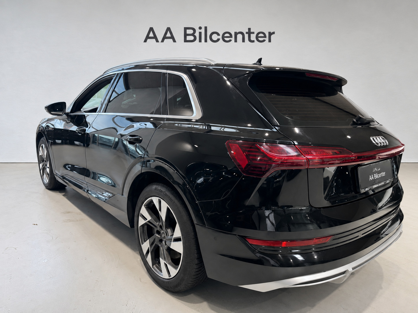 Sort Audi e-tron fra 2023