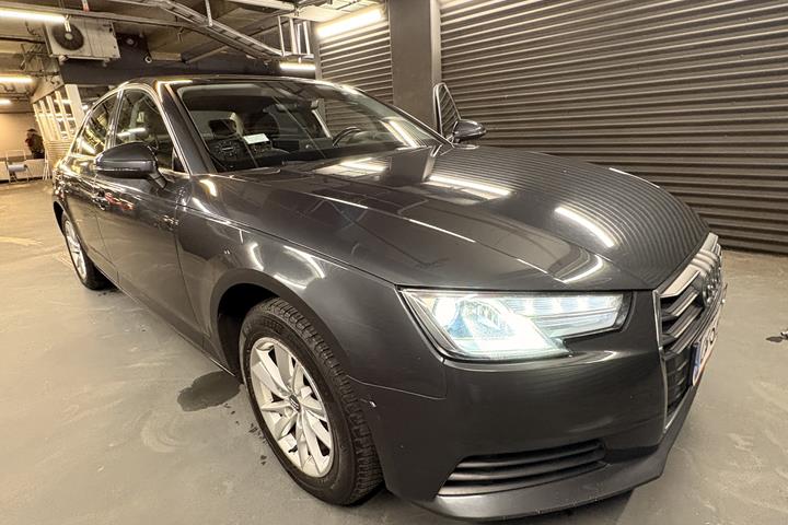 Grå Audi A4 fra 2016