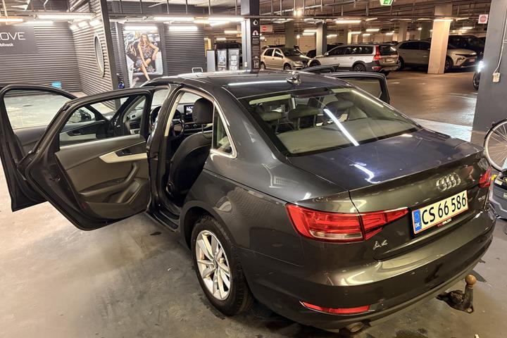 Grå Audi A4 fra 2016
