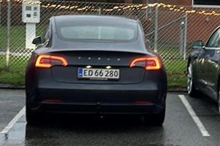 undefined Tesla Model 3 fra 2019