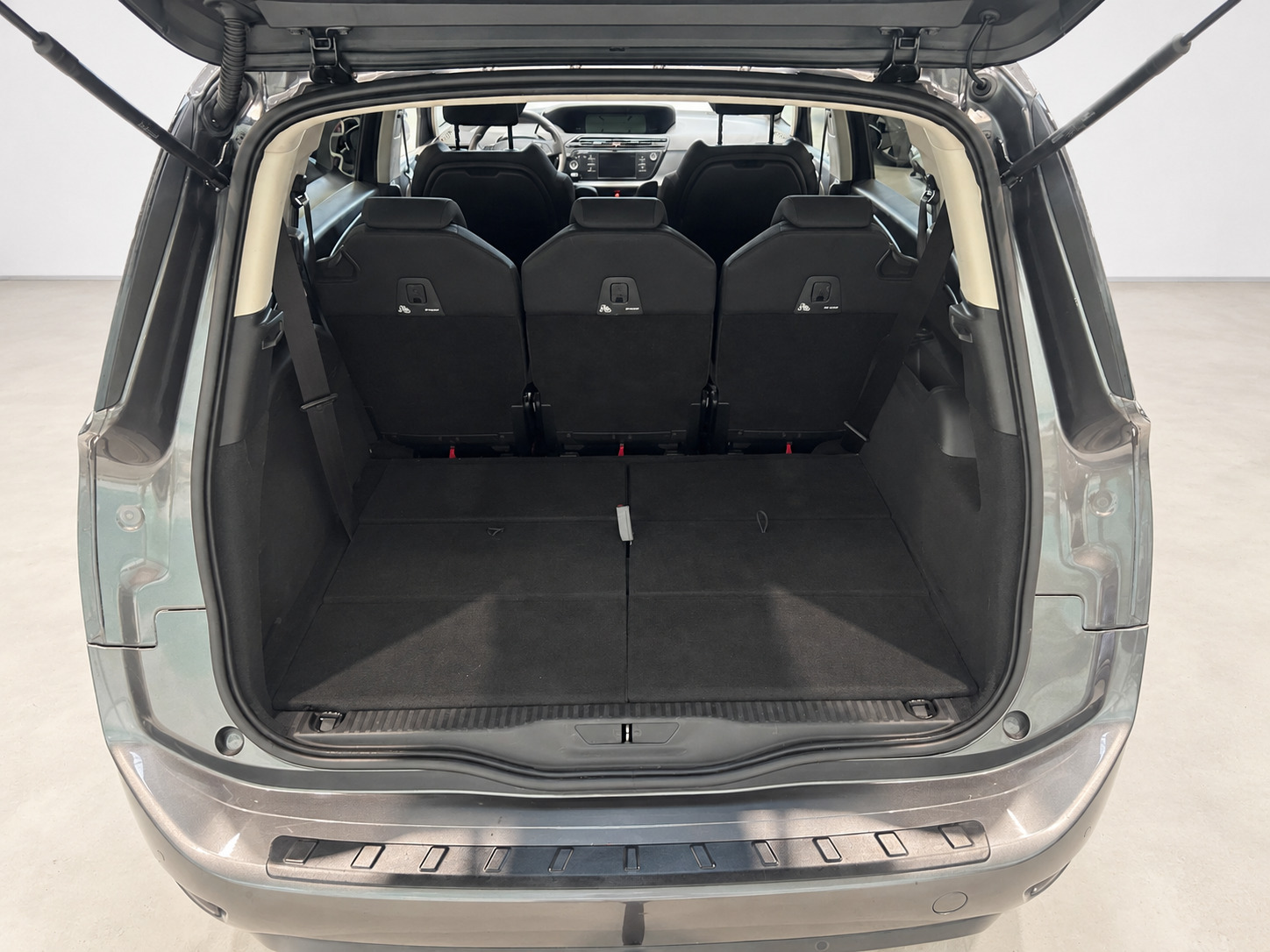 Grå Citroën Grand C4 Picasso fra 2017
