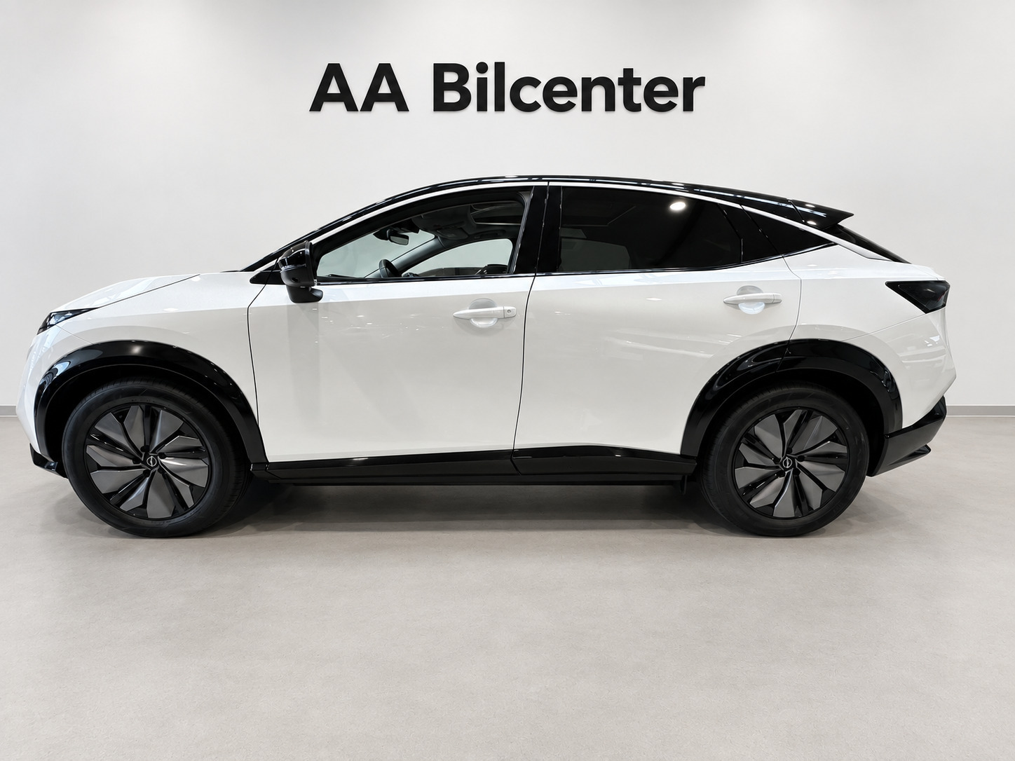 Hvid Nissan Ariya fra 2024
