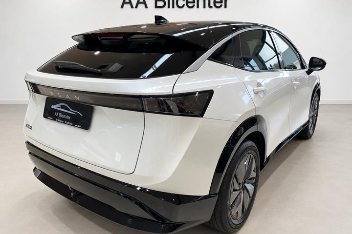 Hvid Nissan Ariya fra 2024