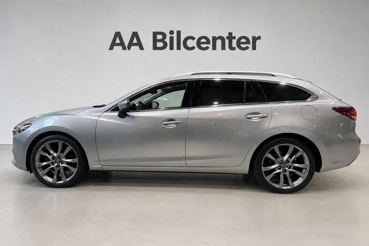 Grå Mazda 6 fra 2013