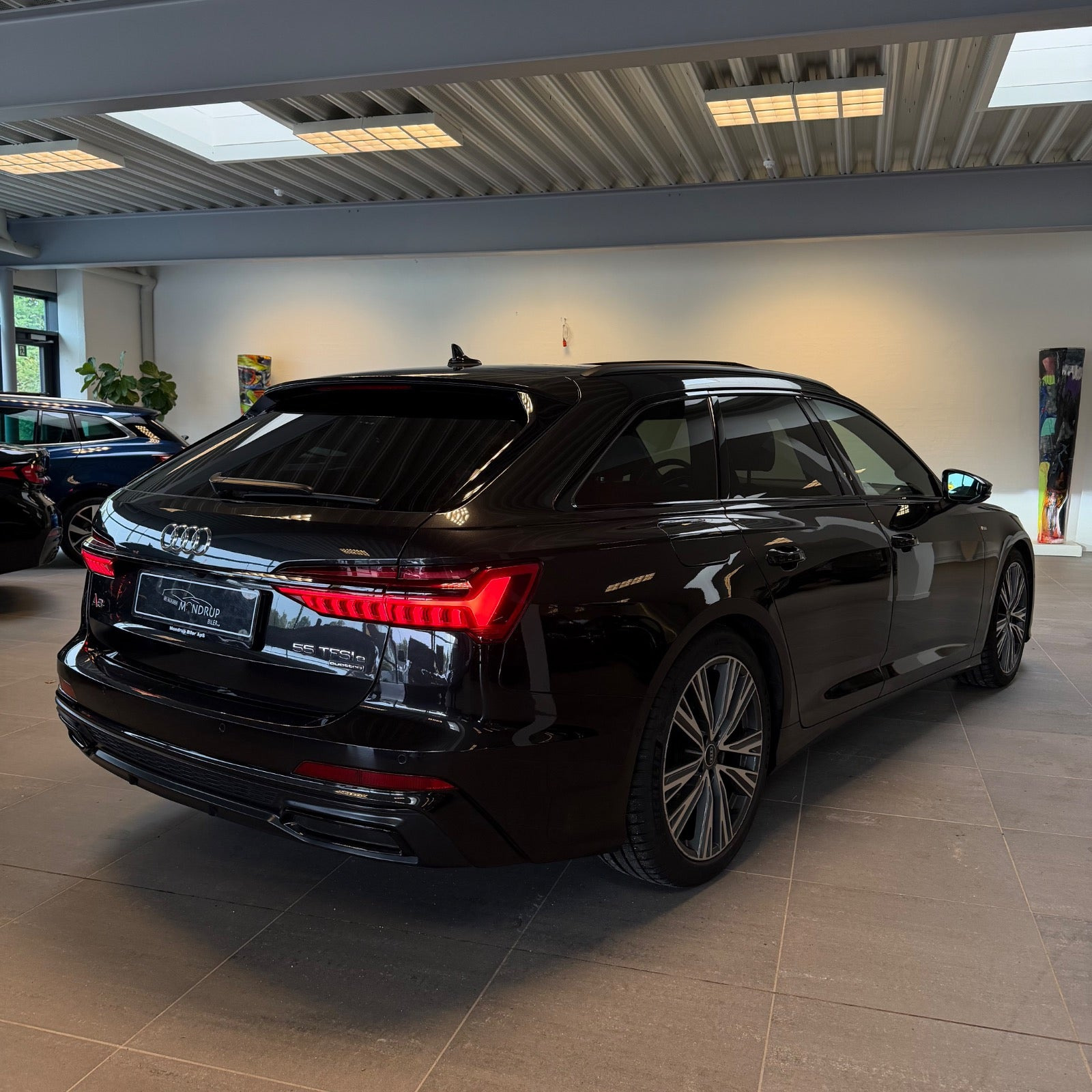 Grå Audi A6 fra 2020