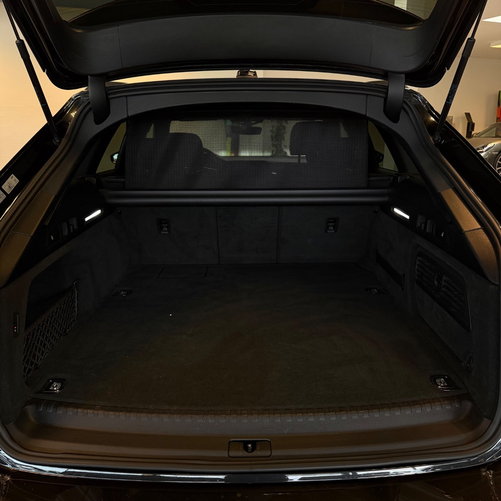 Grå Audi A6 fra 2020