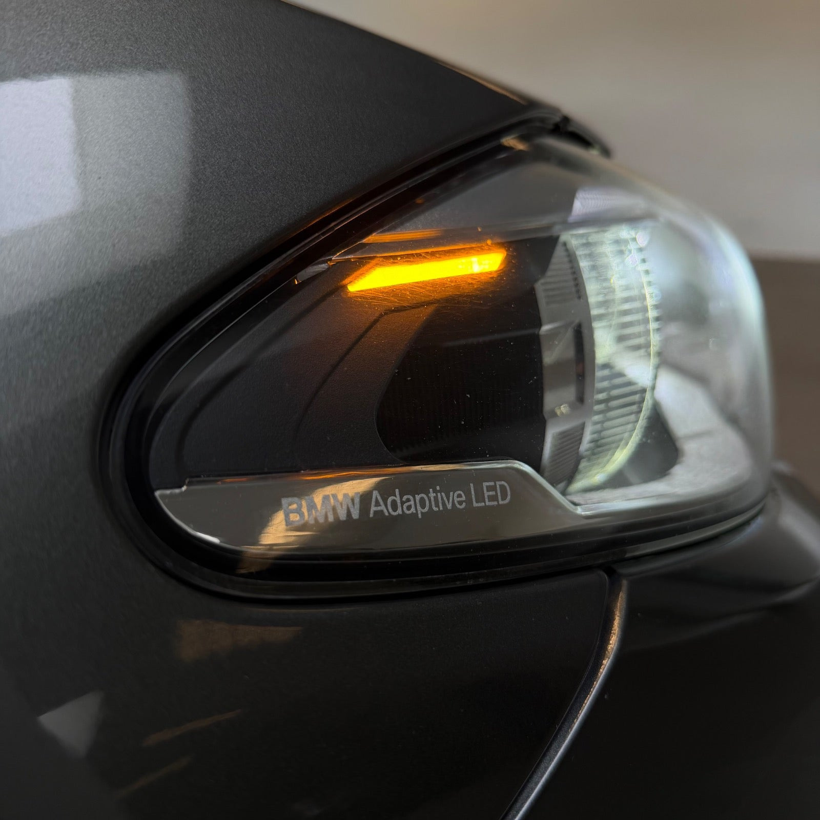 Grå BMW 535d fra 2013