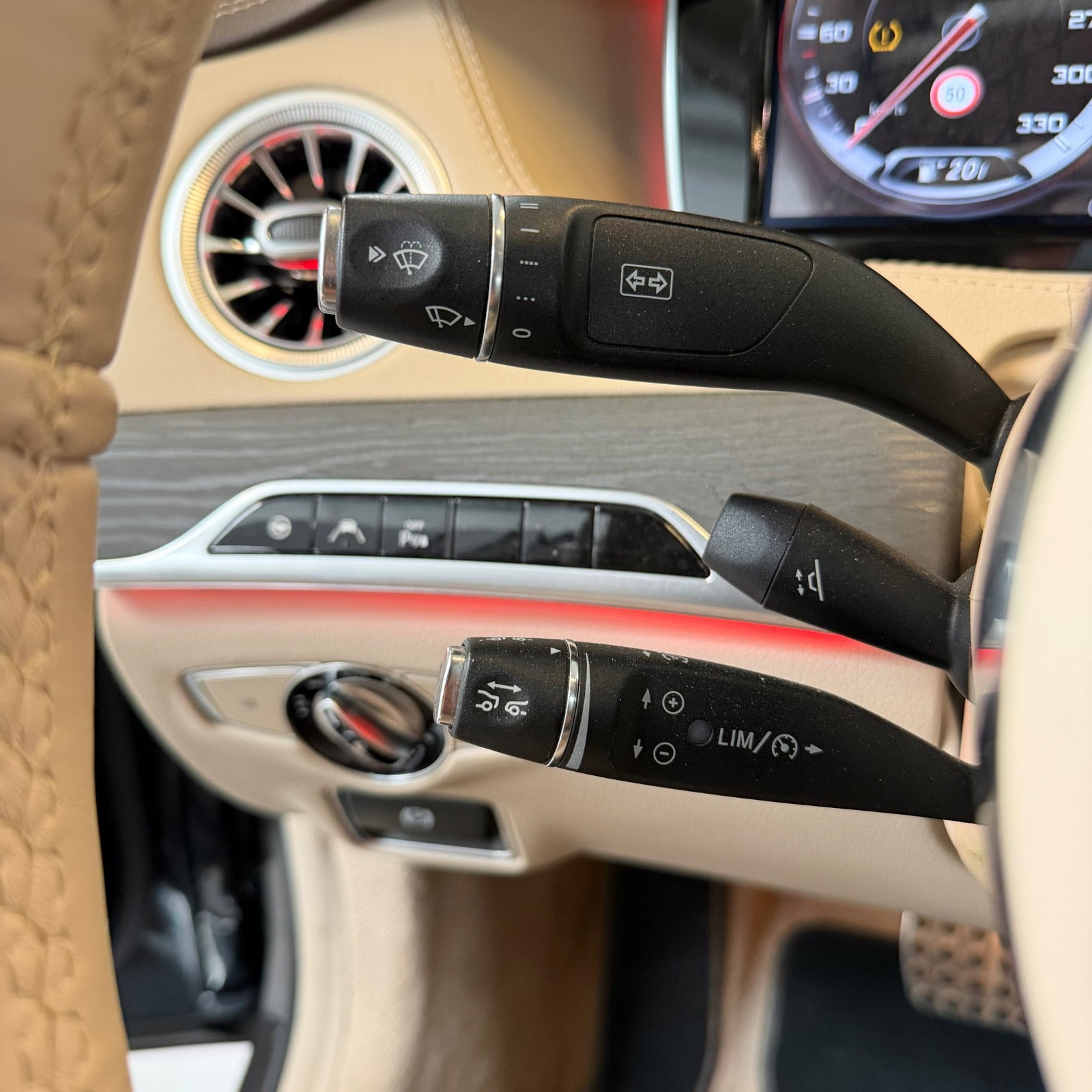 Sort Mercedes S500 fra 2014
