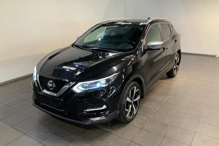 Sort Nissan Qashqai fra 2018 set udefra