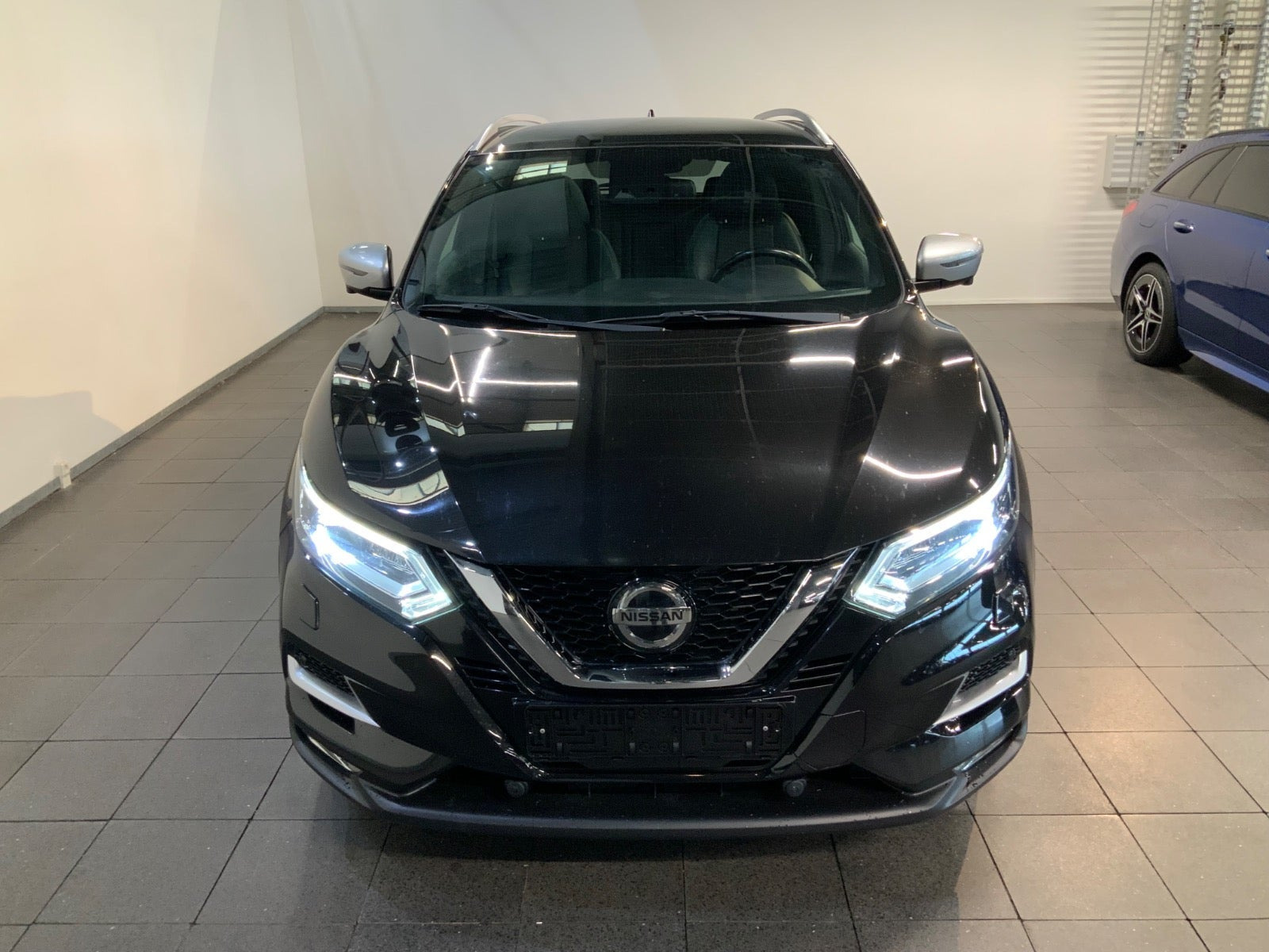 Sort Nissan Qashqai fra 2018