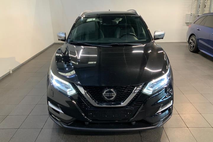 Sort Nissan Qashqai fra 2018