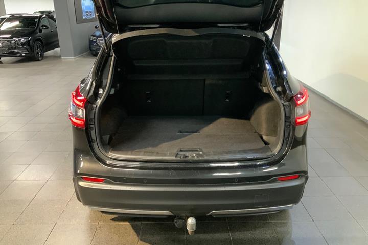 Sort Nissan Qashqai fra 2018