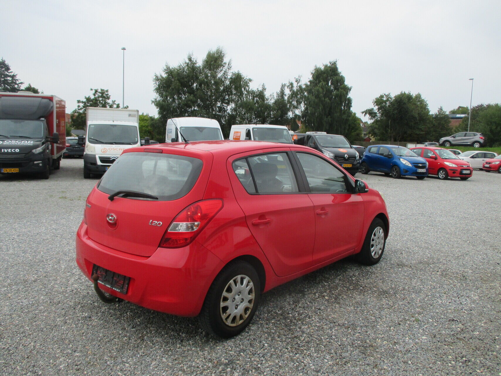 Rød Hyundai i20 fra 2011