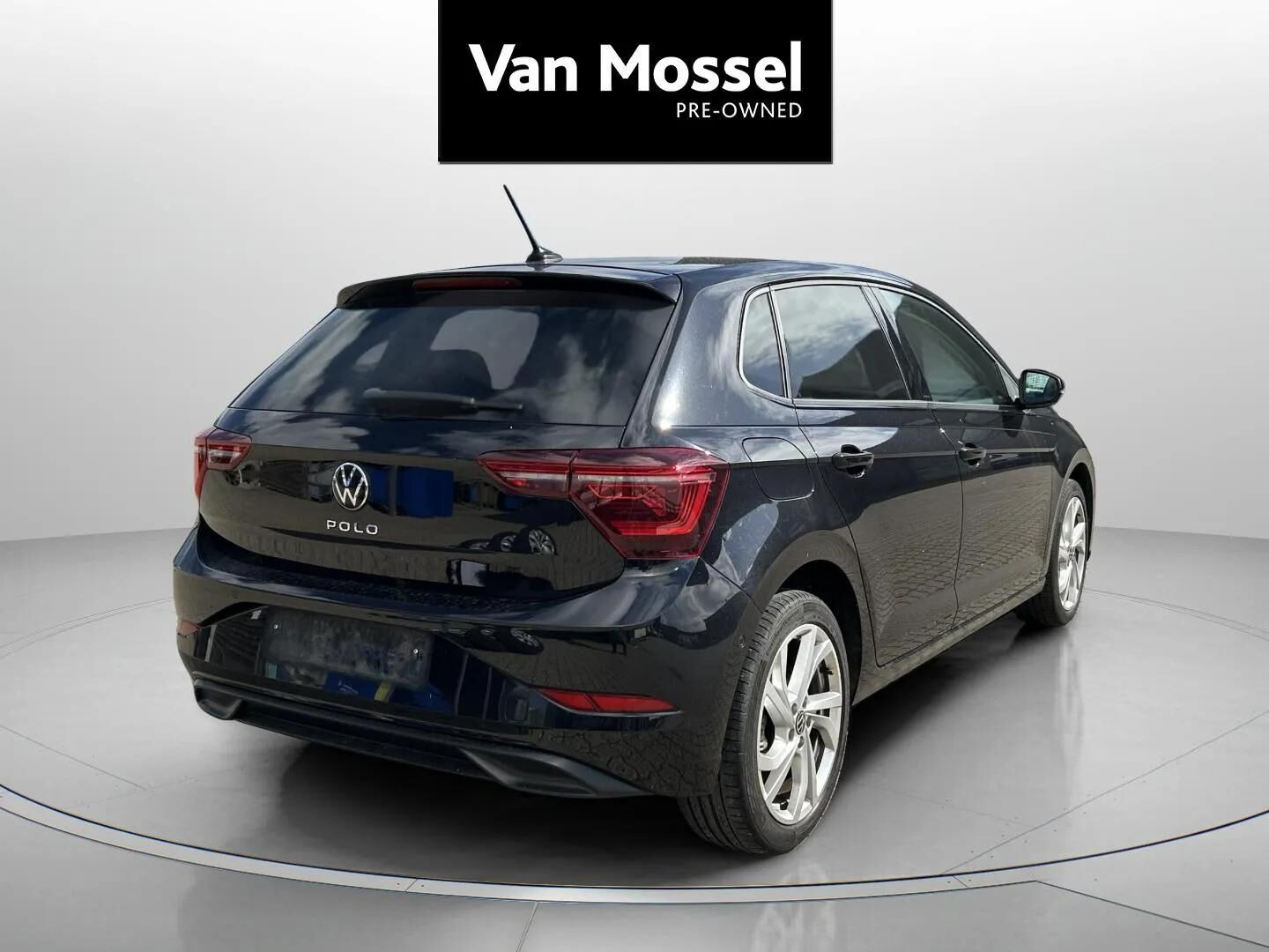 Sort VW Polo fra 2022