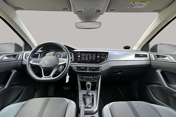 Sort VW Polo fra 2022