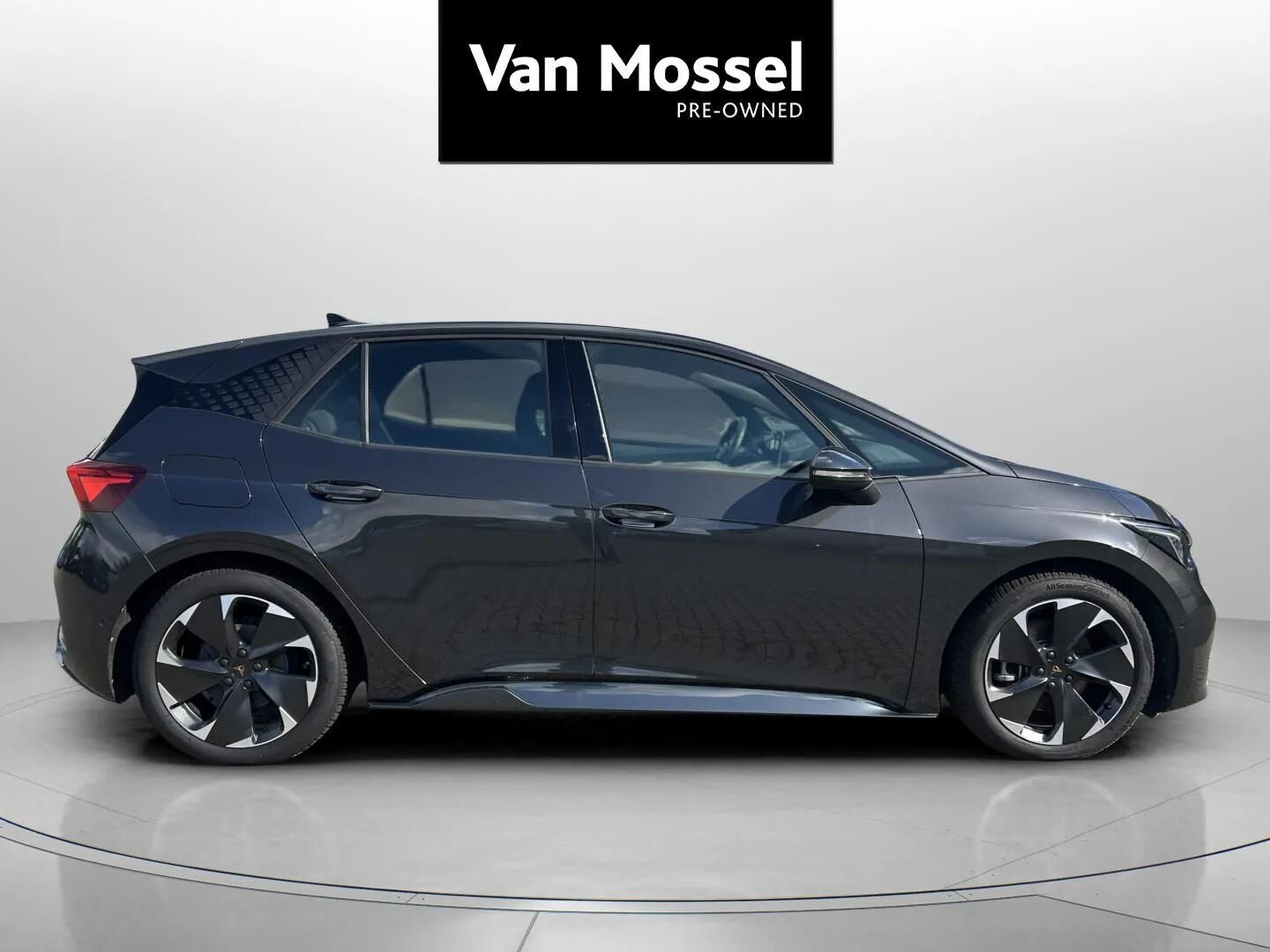 Grå Cupra Born fra 2024