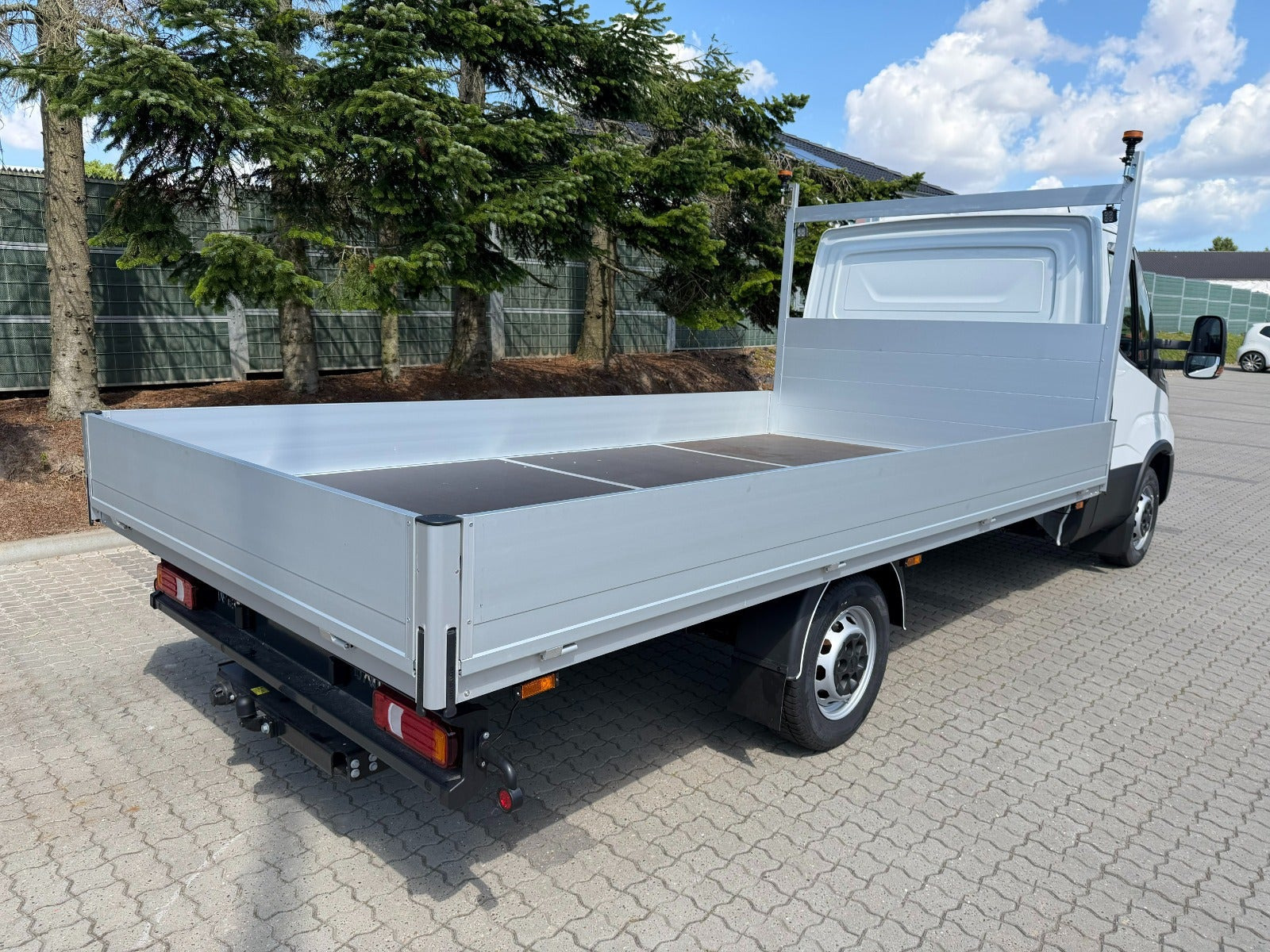 Hvid Iveco Daily fra 2019