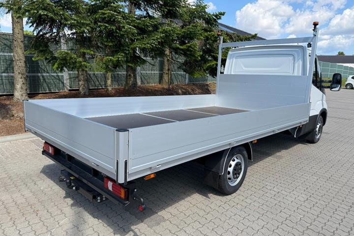 Hvid Iveco Daily fra 2019