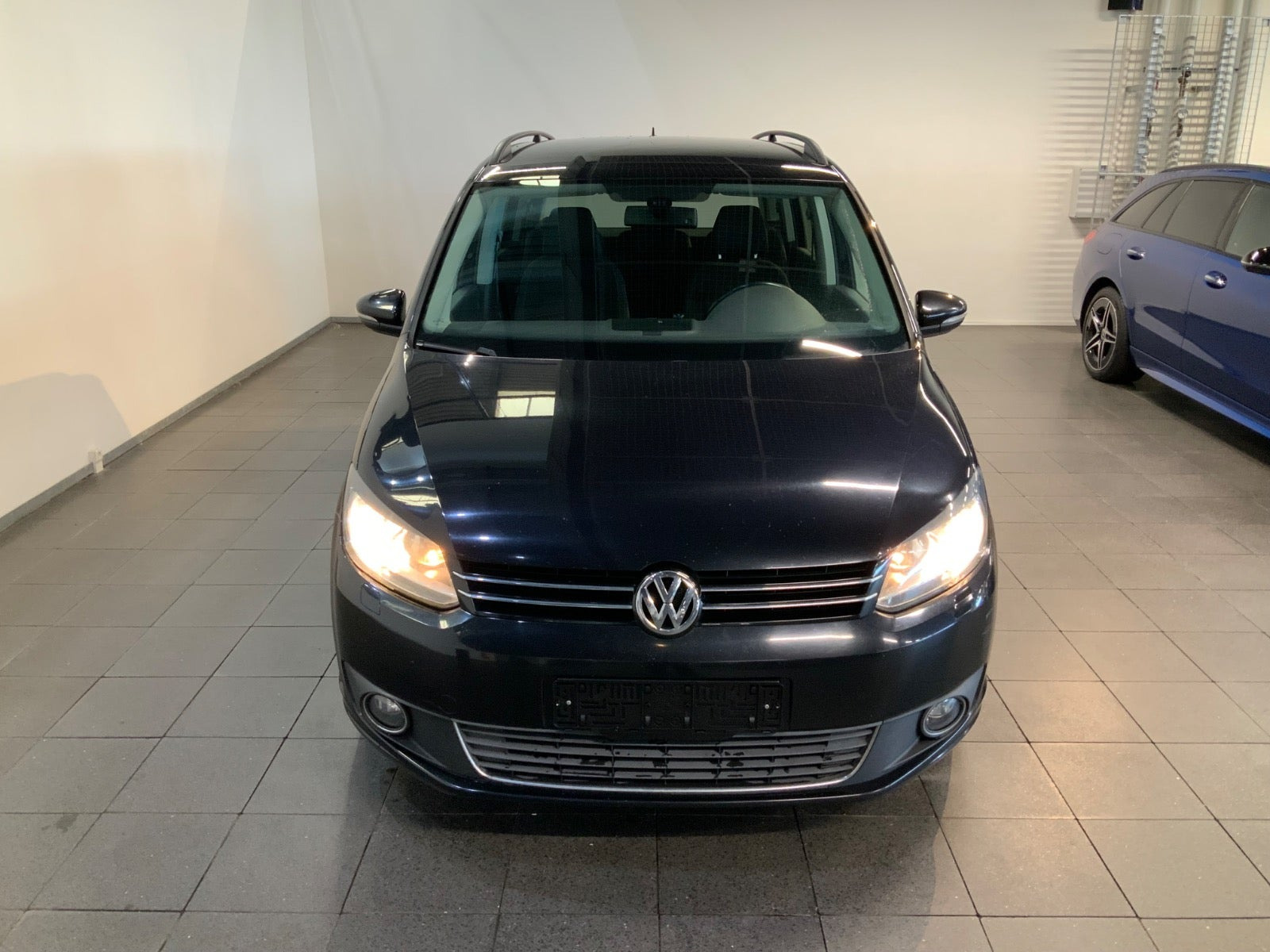 Sort VW Touran fra 2011