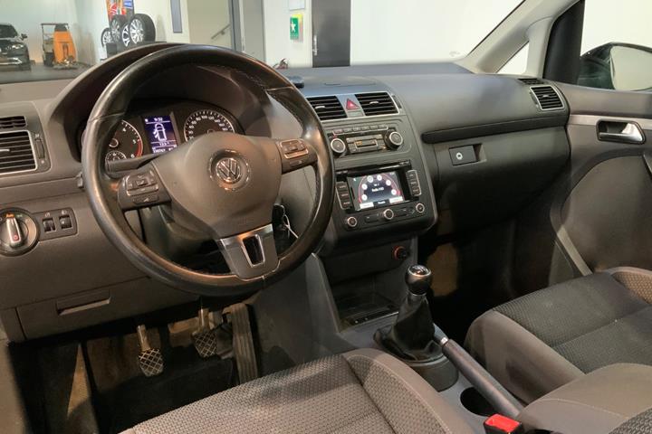 Sort VW Touran fra 2011