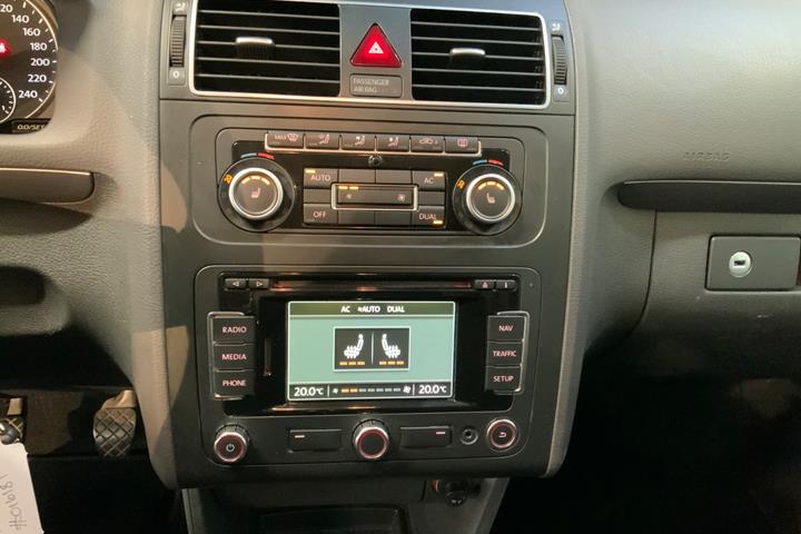 Sort VW Touran fra 2011