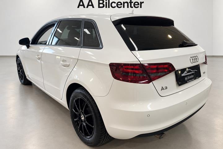 Hvid Audi A3 fra 2013