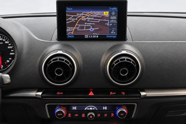 Hvid Audi A3 fra 2013