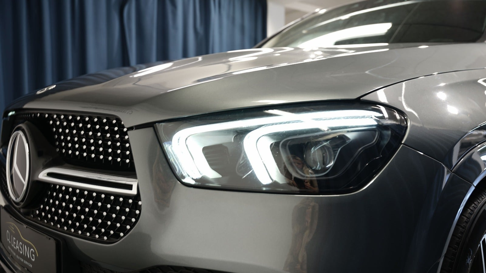Grå Mercedes GLE350 de fra 2022