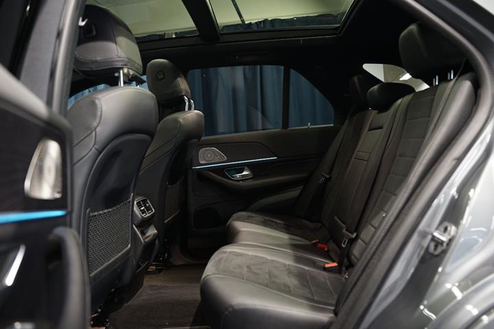 Grå Mercedes GLE350 de fra 2022