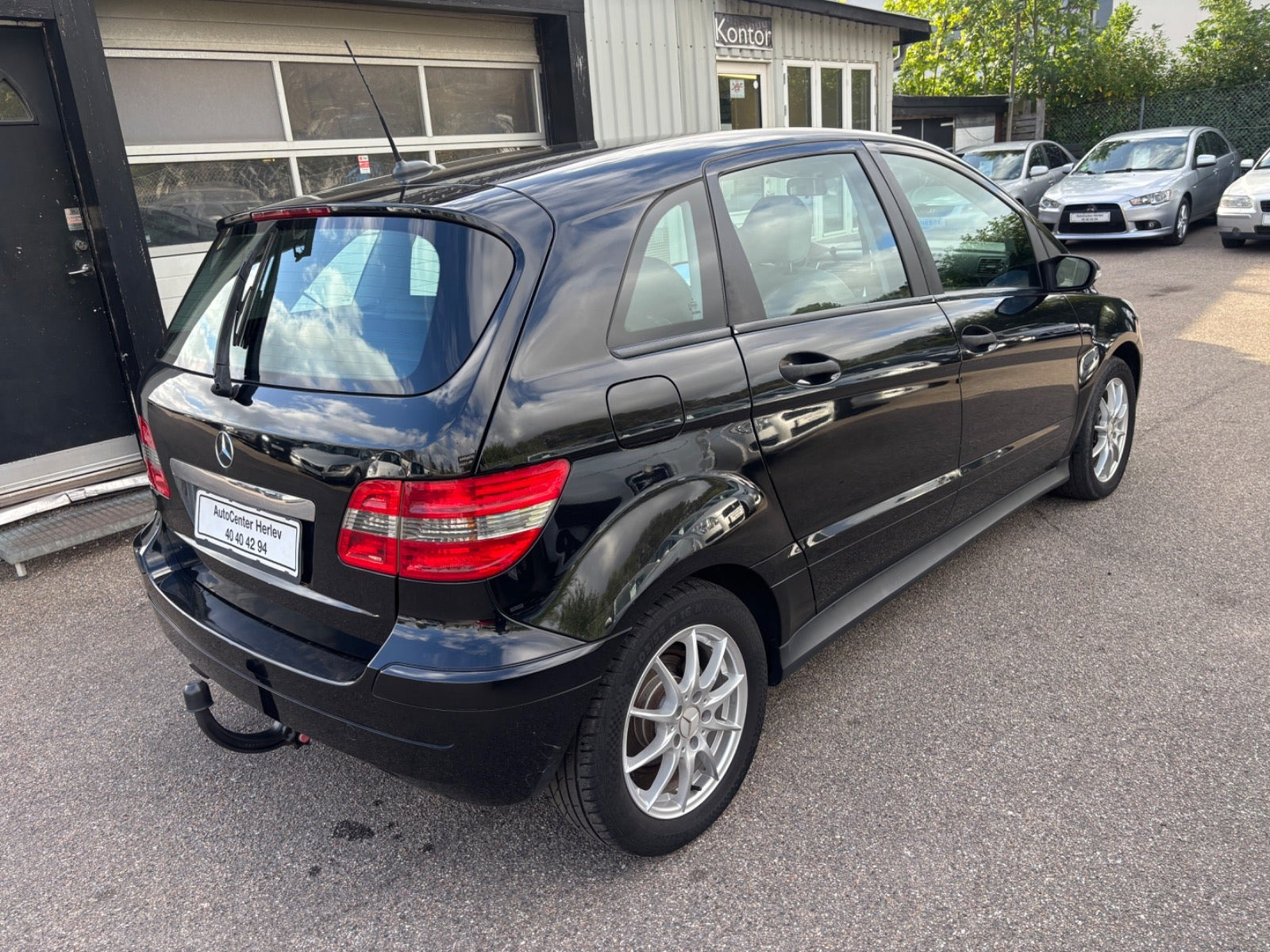 Sort Mercedes B180 fra 2007
