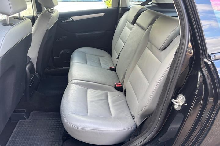 Sort Mercedes B180 fra 2007