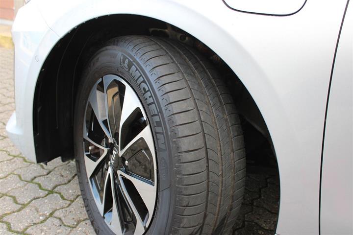 Sølv Kia Ceed fra 2020