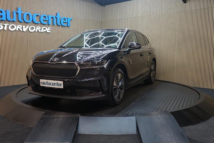 Sort Skoda Enyaq fra 2023