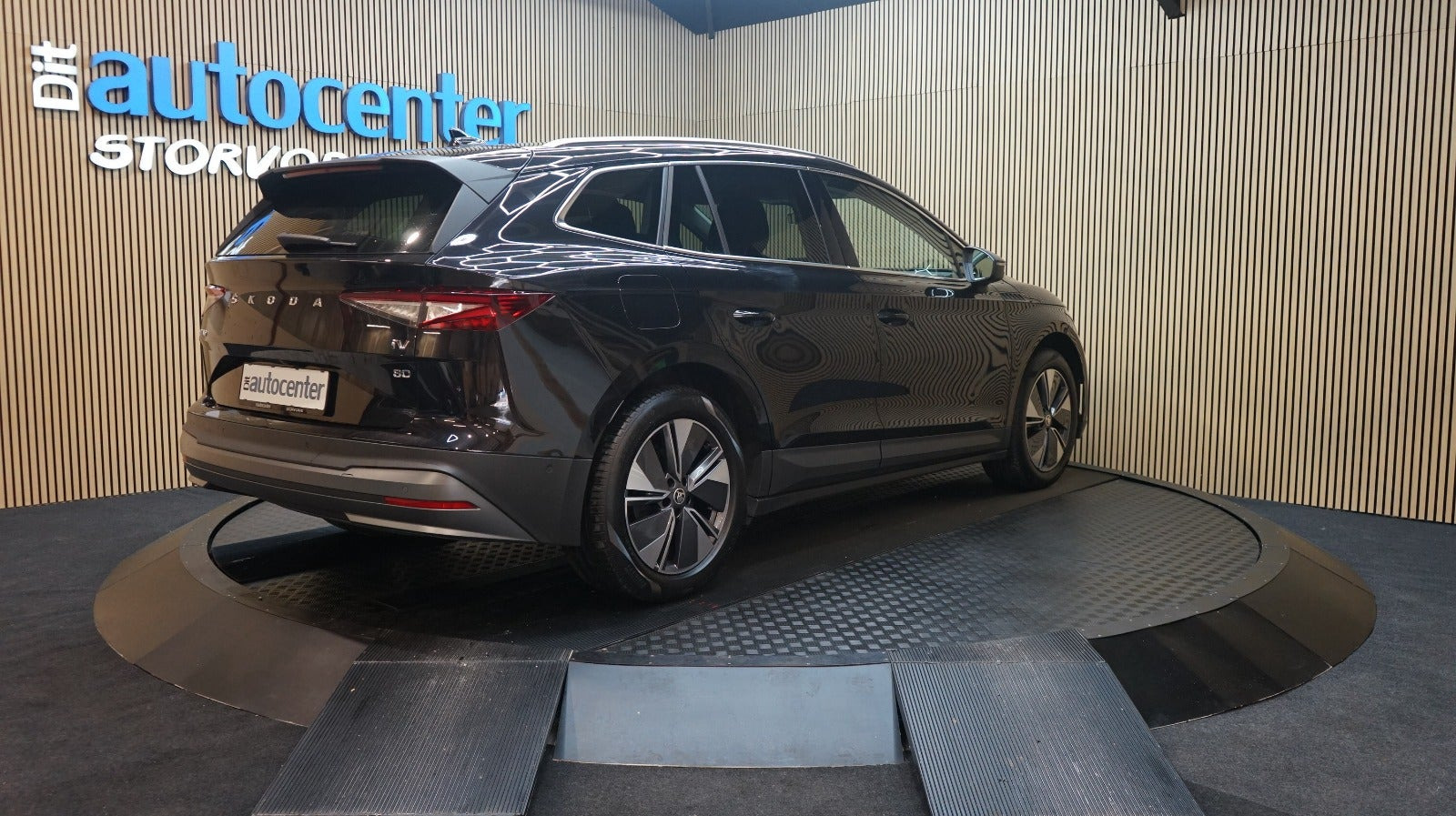 Sort Skoda Enyaq fra 2023