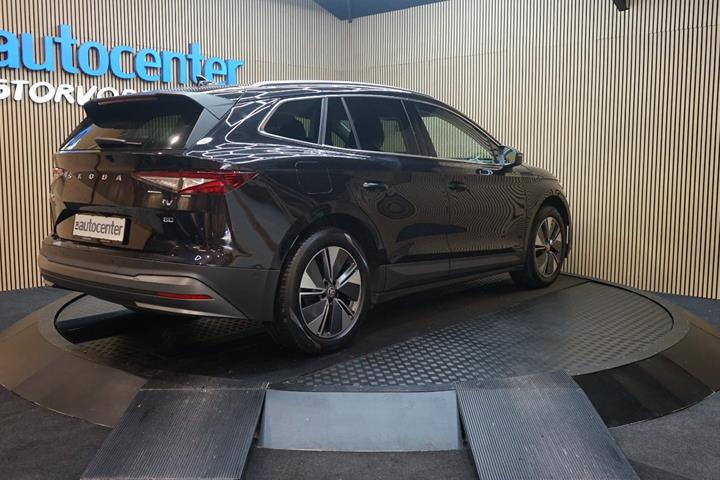 Sort Skoda Enyaq fra 2023