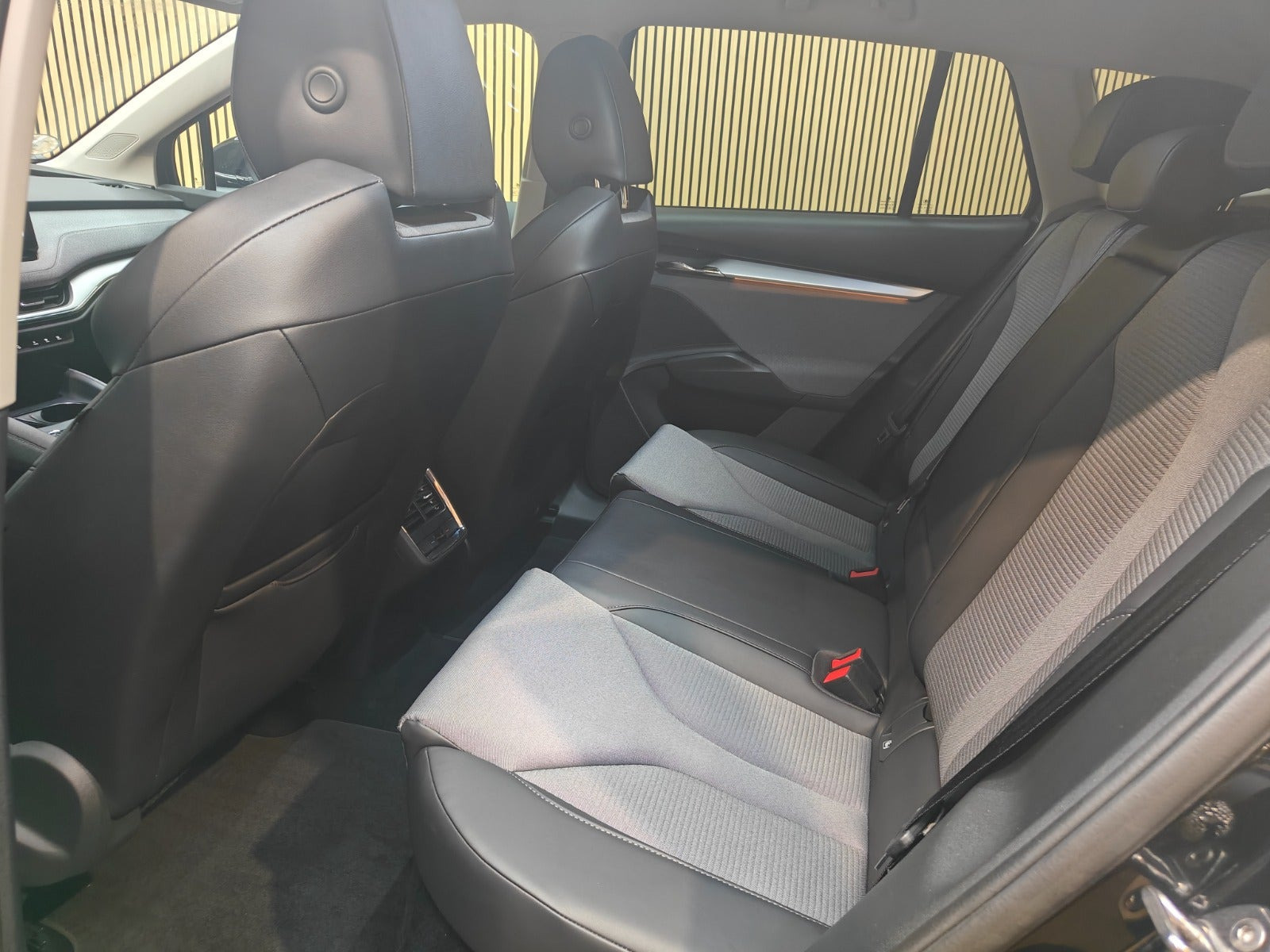 Sort Skoda Enyaq fra 2023
